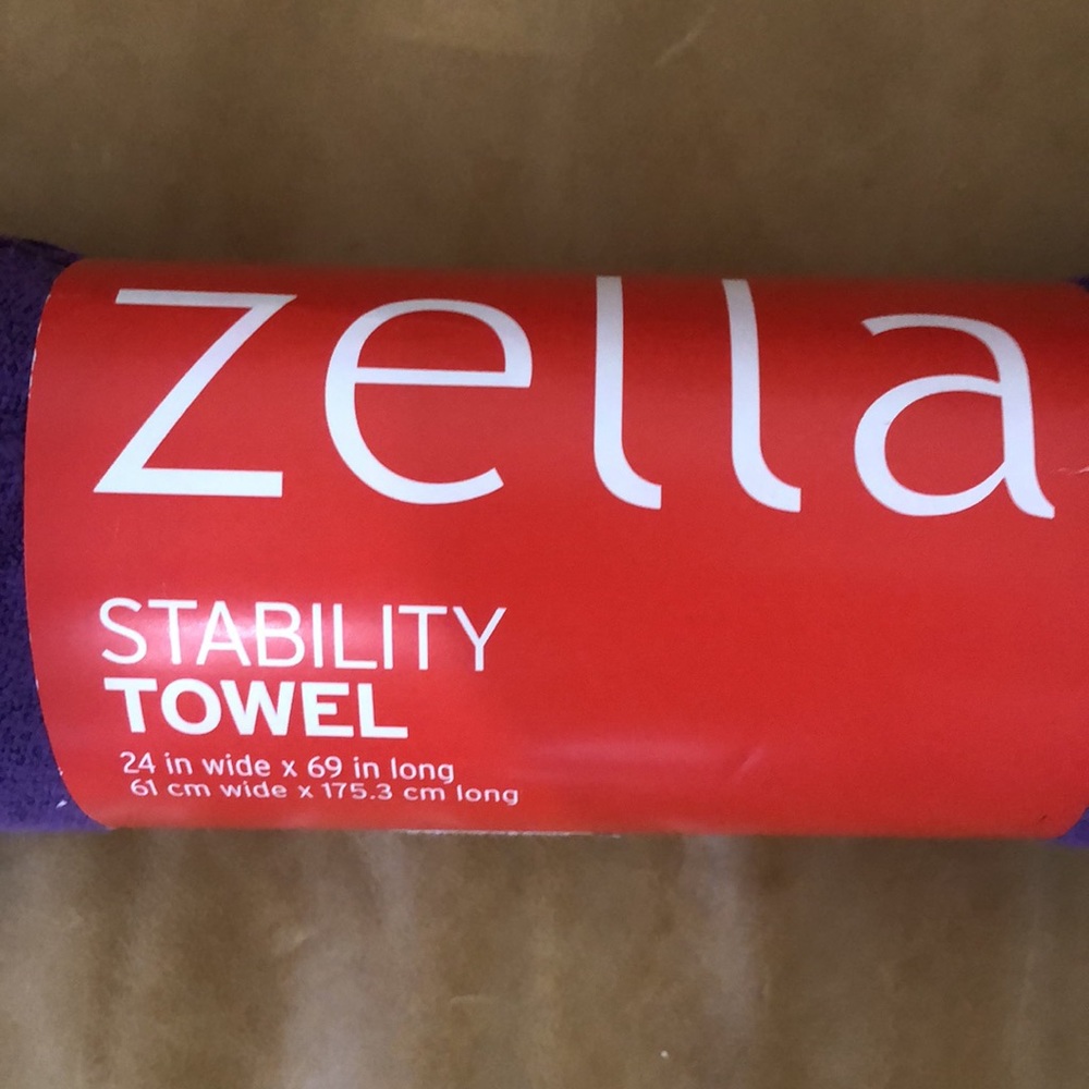 ZELLA Stability Towel 24 In by 69 In - Picture 2 of 4